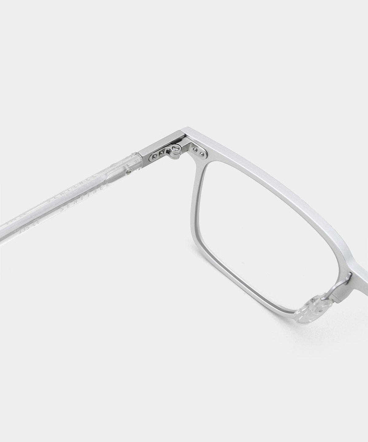 아킬라(AKILA) SENTINEL 2212 05 09 Silver 48Size
