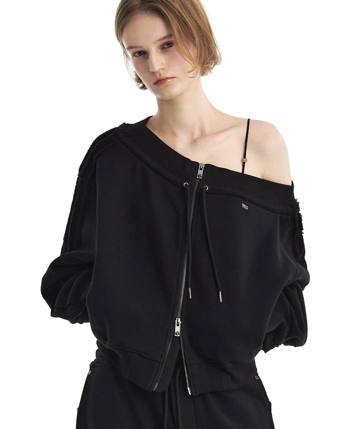 트리밍버드(TREEMINGBIRD) TMB Off-Shoulder Sweat Set-Up Zip-Up [ Black ]