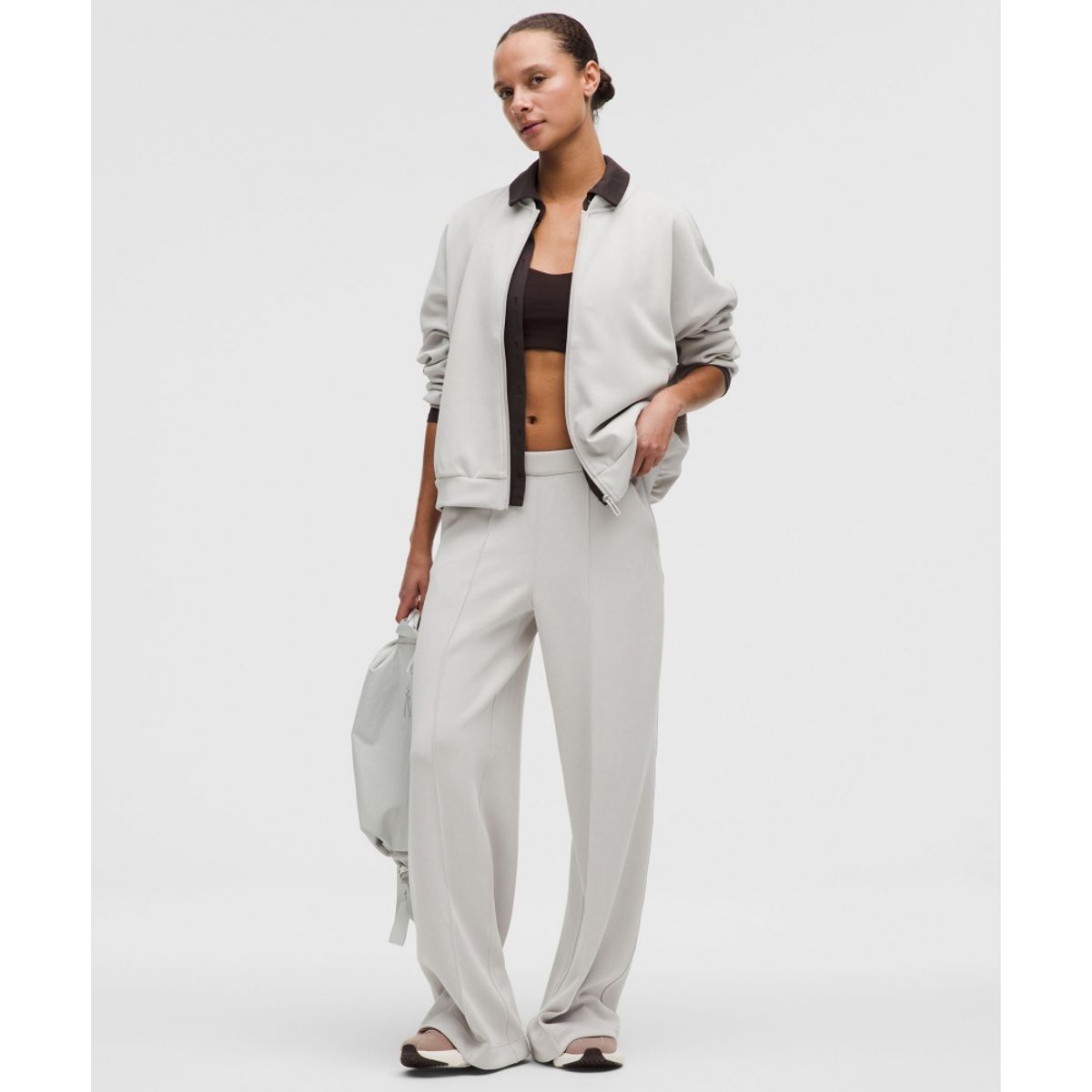 룰루레몬(LULULEMON) 브러시드 Softstreme 오버사이즈드 보머 재킷  DVGY
