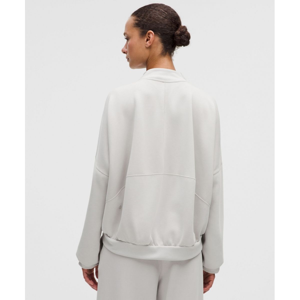 룰루레몬(LULULEMON) 브러시드 Softstreme 오버사이즈드 보머 재킷  DVGY