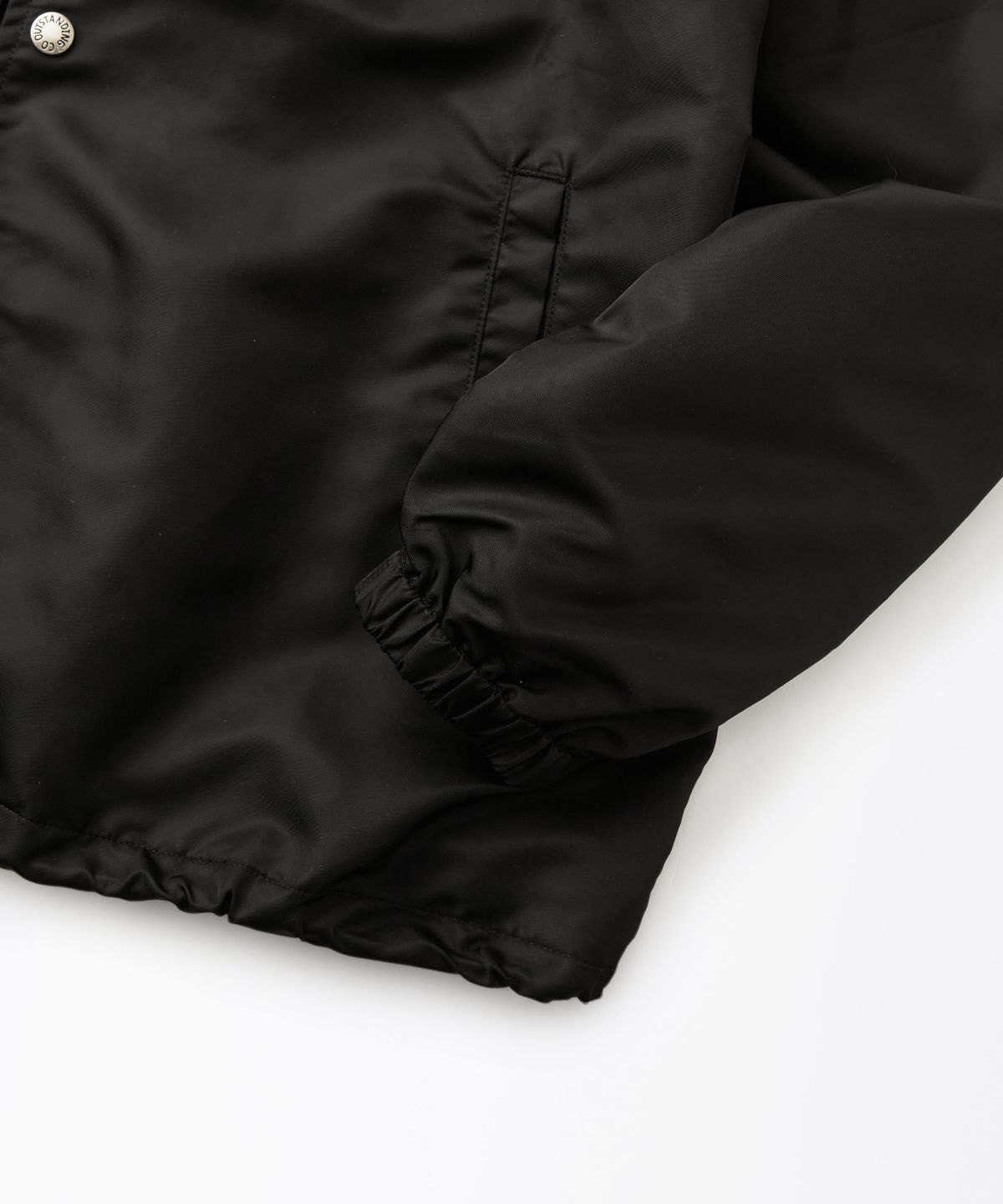 아웃스탠딩(OUTSTANDING) [LOONEY TUNES] WAPPEN COACH JACKET_BLACK