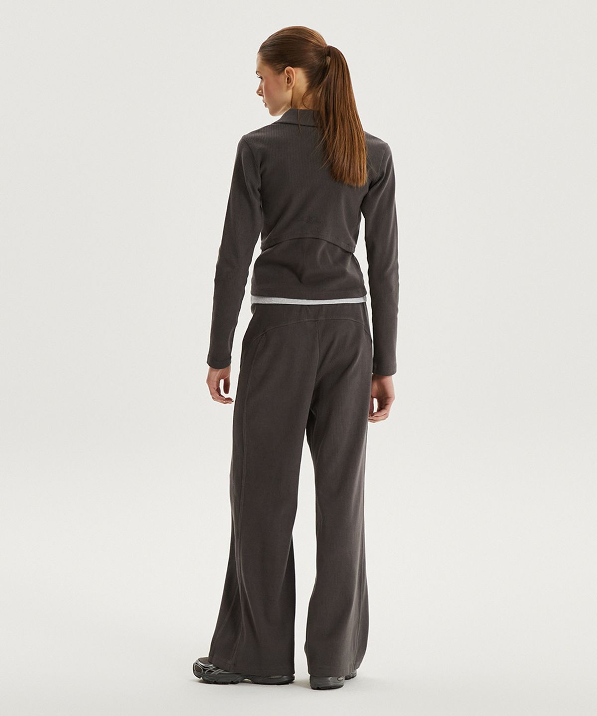 뉴발란스(NEW BALANCE) NBMDG2W312 / WOMEN 소프트프레쉬골지 카라 투웨이 집업 (DARK GRAY)