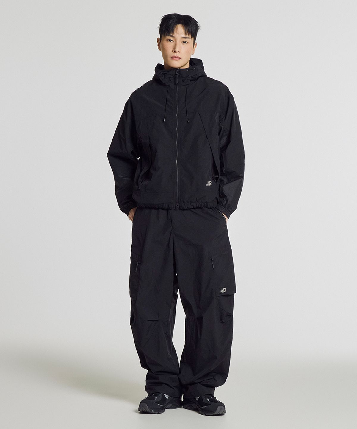 뉴발란스(NEW BALANCE) NBNAG21303 / UNI 740 Shifted 우븐 자켓 (BLACK)