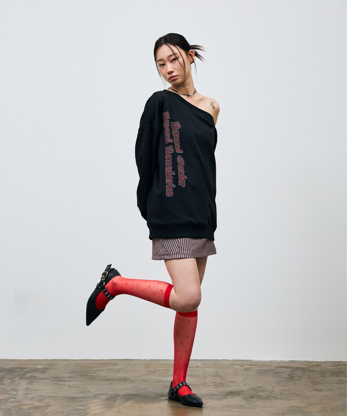 베테제(VETEZE) BGBB Stud Point Off Shoulder MTM (Black)