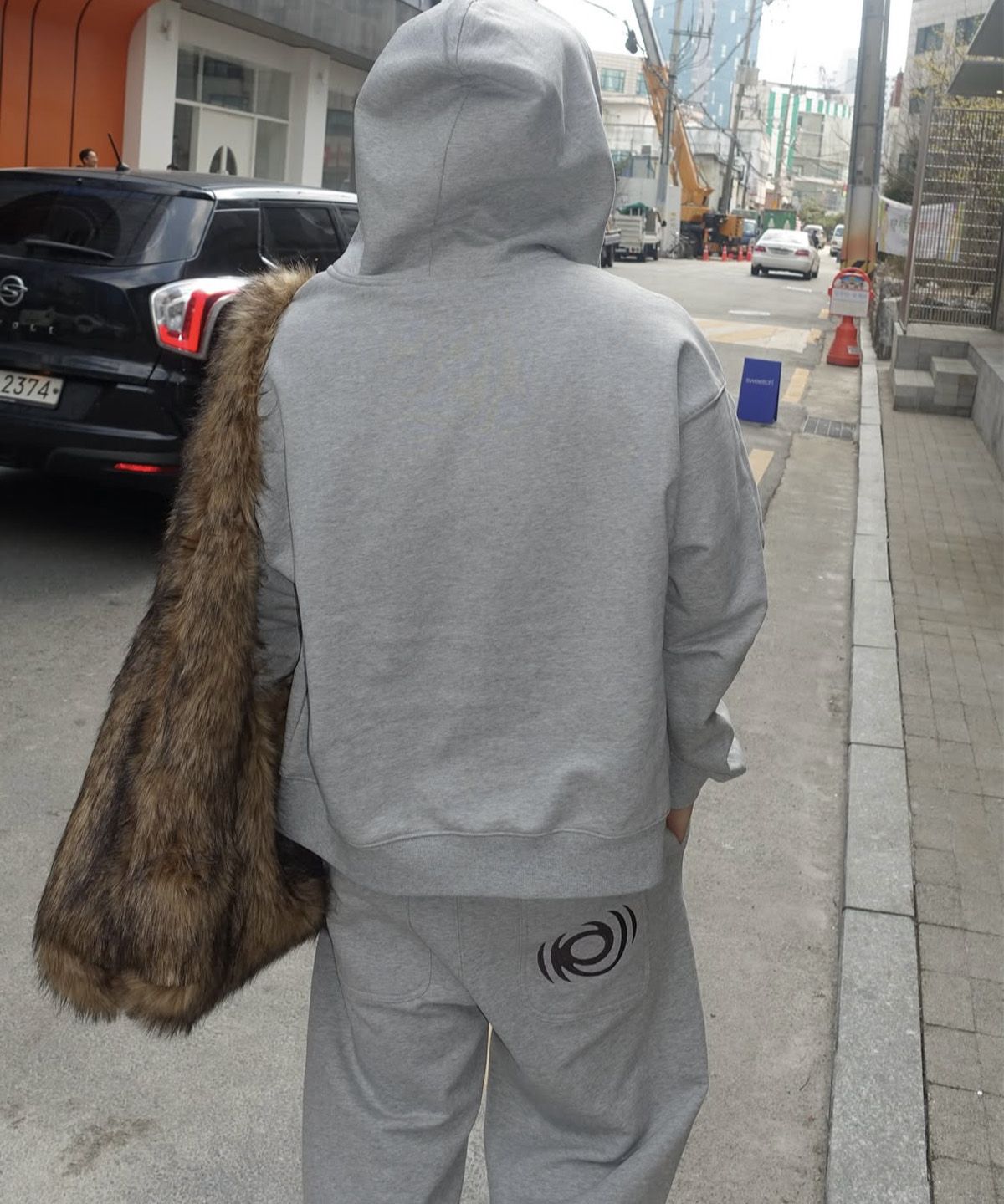 베테제(VETEZE) BGBB Zip-Up Hoodie (Gray)