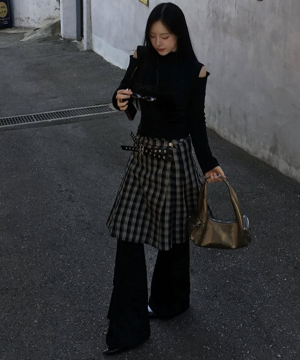 베테제(VETEZE) Karv Buckle Wrap Skirt (Black)