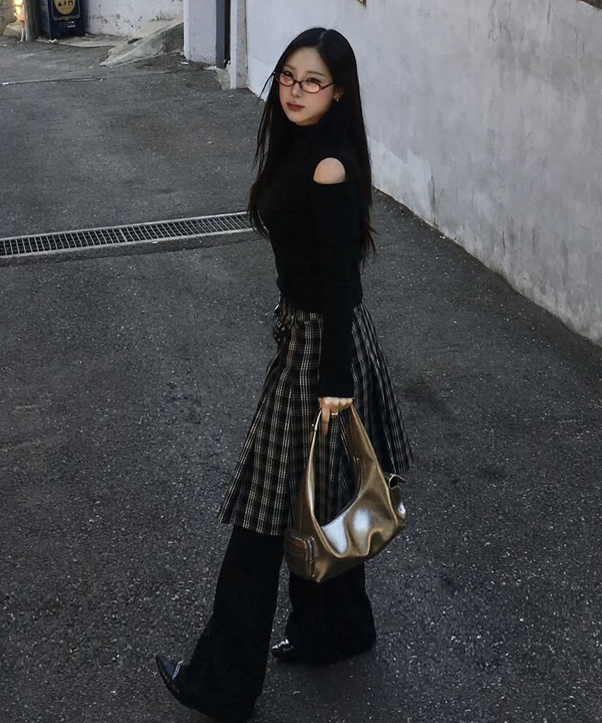 베테제(VETEZE) Karv Buckle Wrap Skirt (Black)