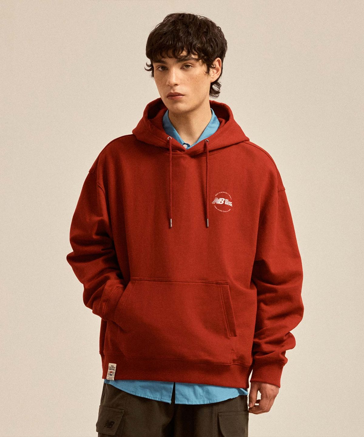 뉴발란스(NEW BALANCE) NBN0G2A013 / UNI NB 서울 글로벌 익스클루시브 후드티 (RED)