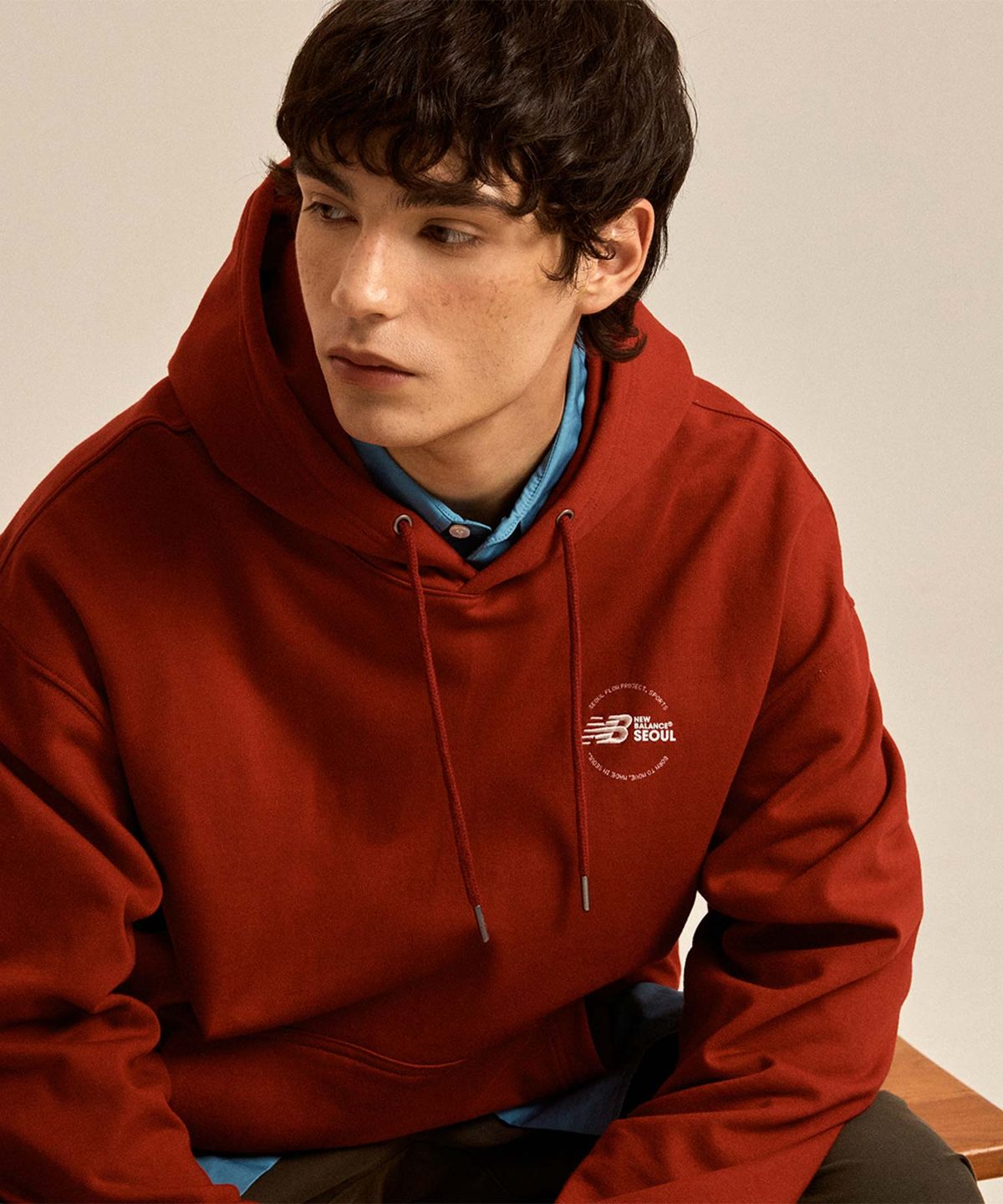 뉴발란스(NEW BALANCE) NBN0G2A013 / UNI NB 서울 글로벌 익스클루시브 후드티 (RED)