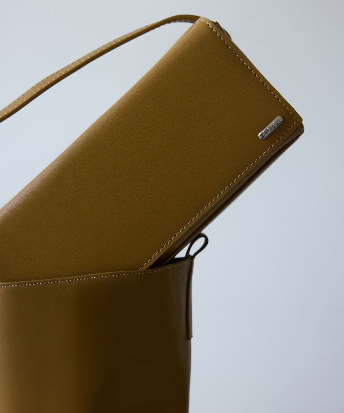 에핑글러(EPINGLER) BUTTER BAR BAG MINI - OLIVE