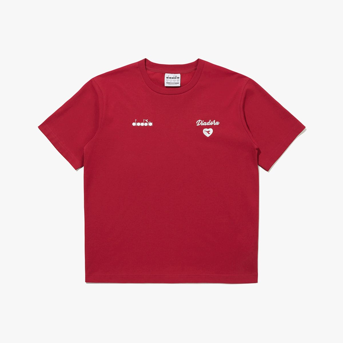 디아도라(diadora) 하트 로고 반팔 티셔츠 RED