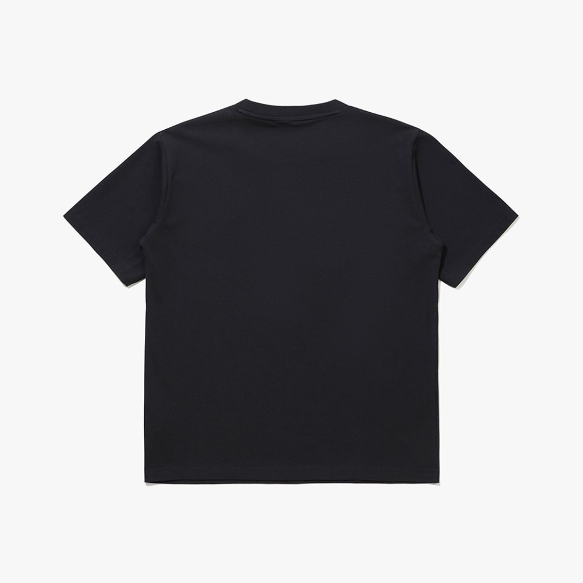 디아도라(diadora) 컴피 와펜 베이직 반팔 티셔츠 BLACK