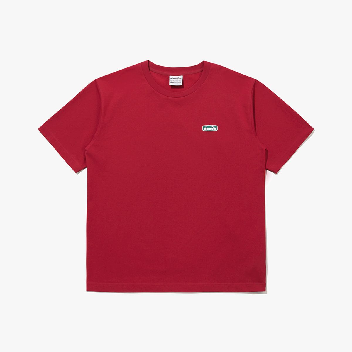 디아도라(diadora) 컴피 와펜 베이직 반팔 티셔츠 RED