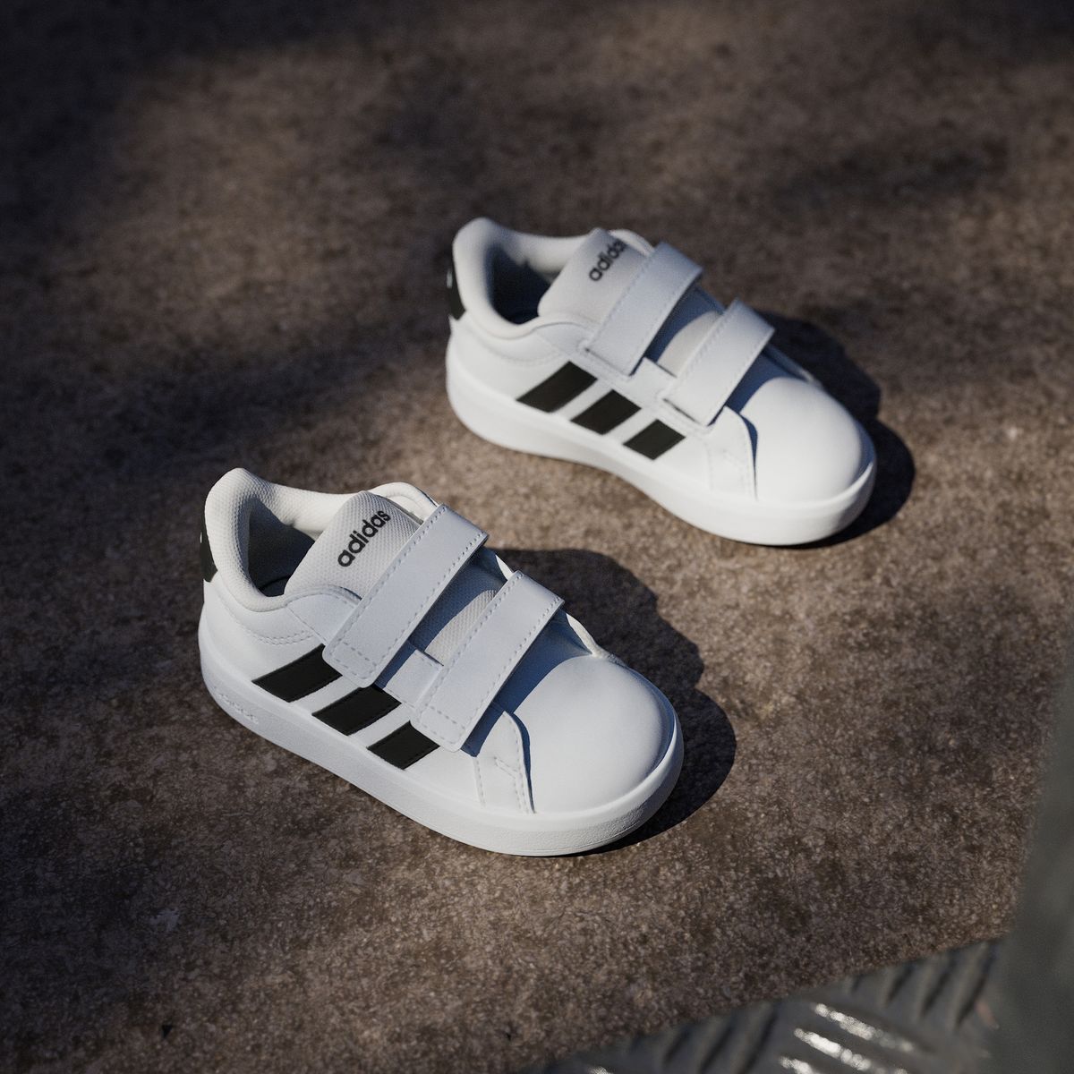 아디다스 키즈(ADIDAS KIDS) 그랜드 코트 3.0 유아용 HP3534