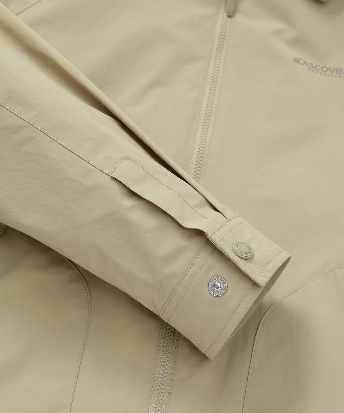 디스커버리 익스페디션(DISCOVERY EXPEDITION) 여성 베르텍스 2L 카라형 워크자켓 (L/BEIGE)
