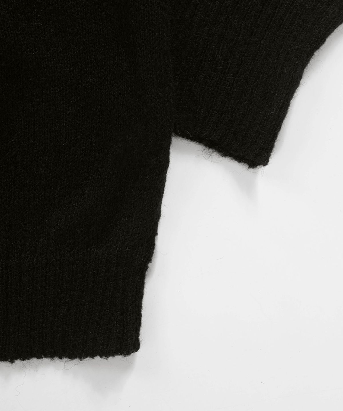 애즈온(ASON) MAZE KNIT / BLACK