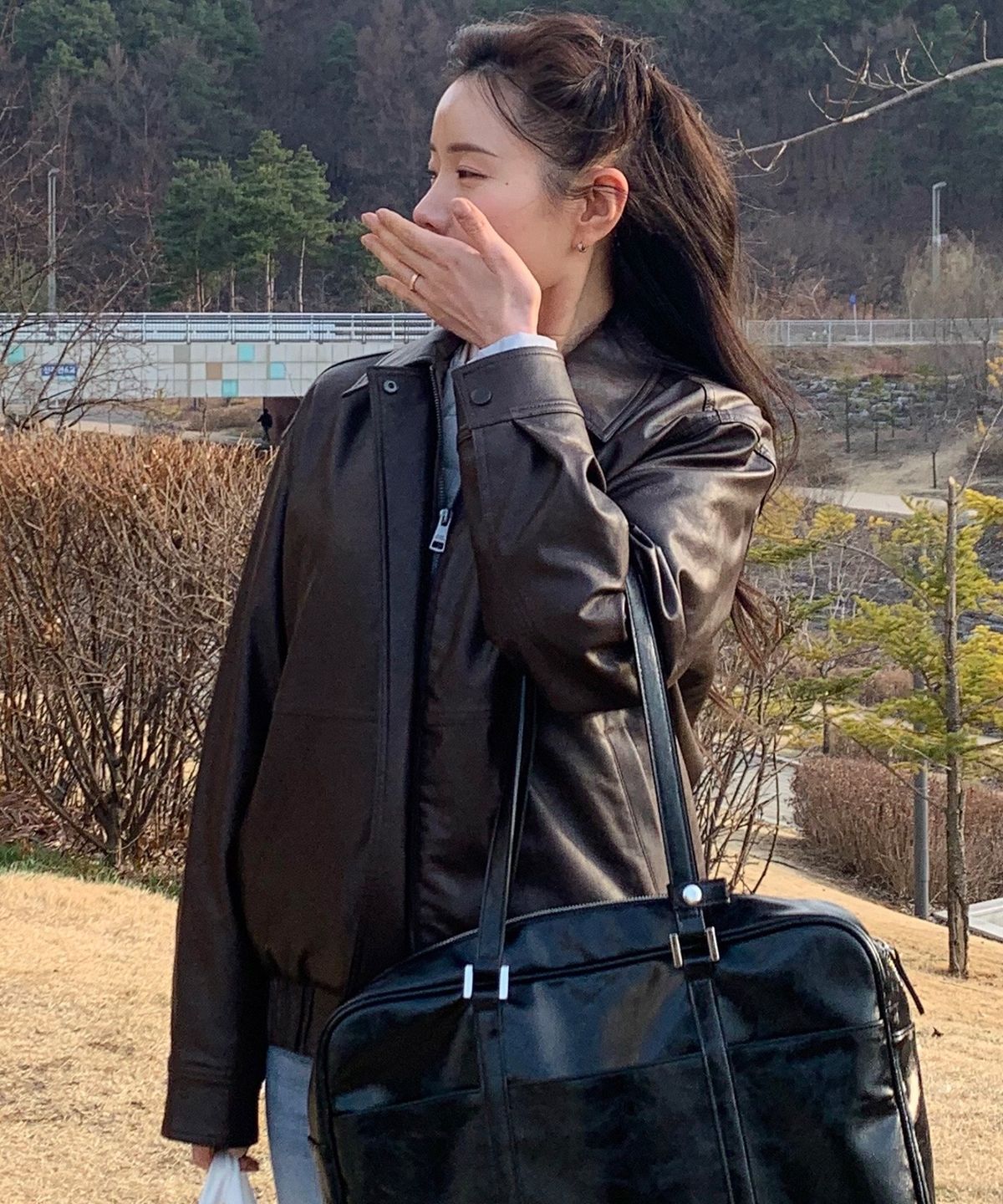 마인드브릿지 우먼(MIND BRIDGE WOMEN) [W]오버핏 브라운 레더 블루종 점퍼