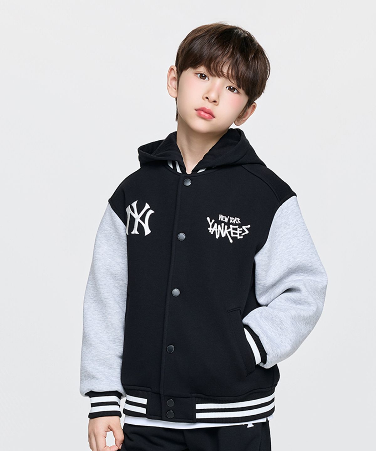 엠엘비 키즈(MLB KIDS) 스트릿 바시티 피케 후드 점퍼 NY (Black)