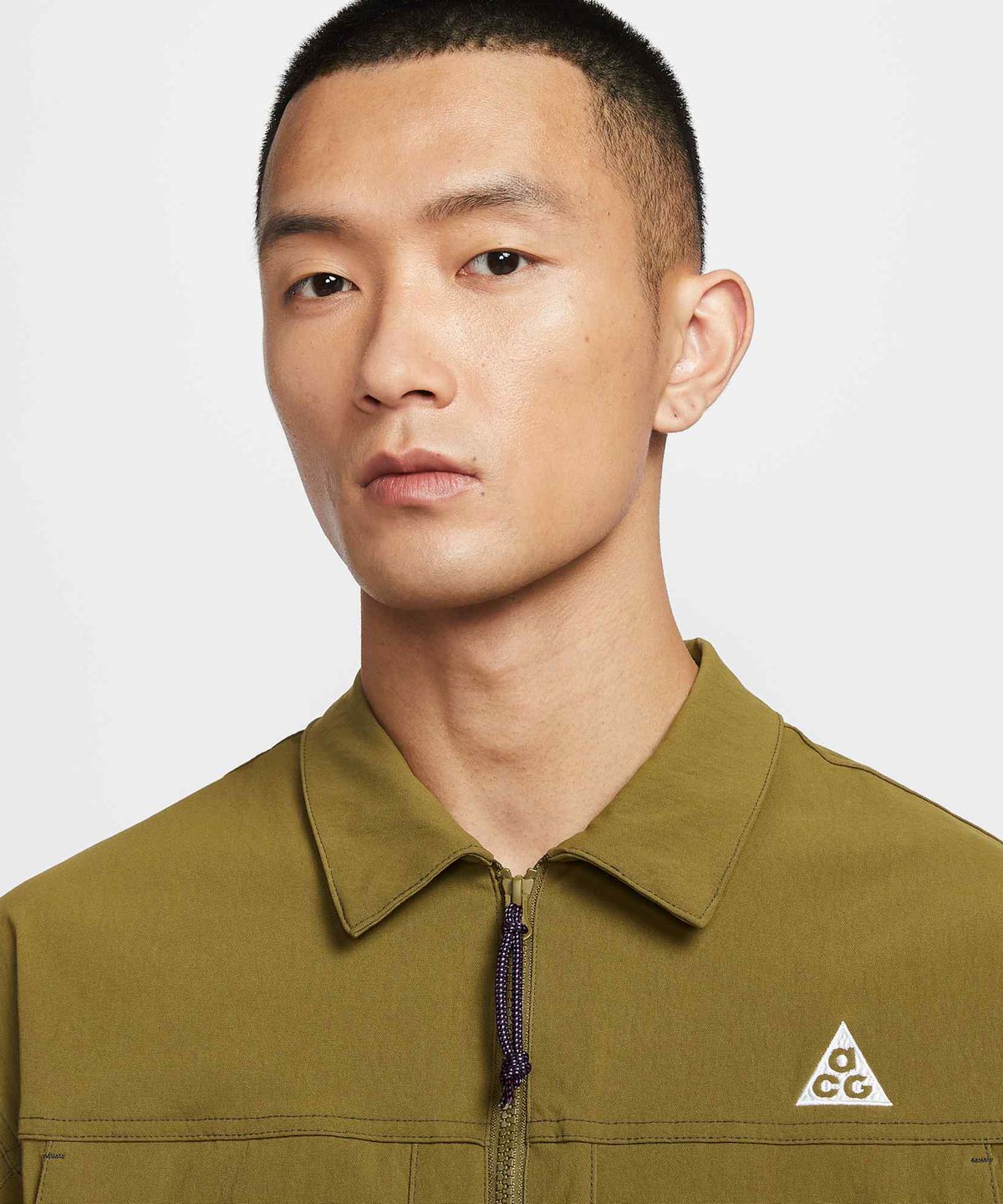 나이키(NIKE) ACG 스미스 서밋 UV 재킷 M - 올리브 플랙:앤트러사이트:서밋 화이트 / HV0599-368