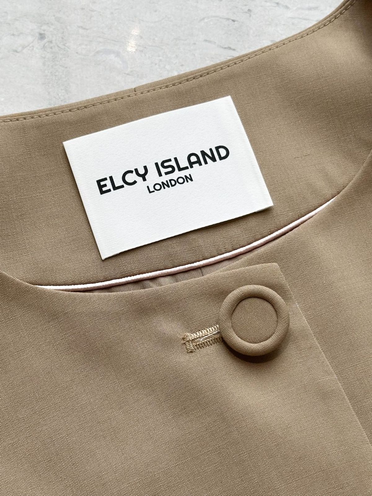 엘시 아일랜드(ELCY ISLAND) Grace Organza-Trim Wool Jacket (BEIGE)