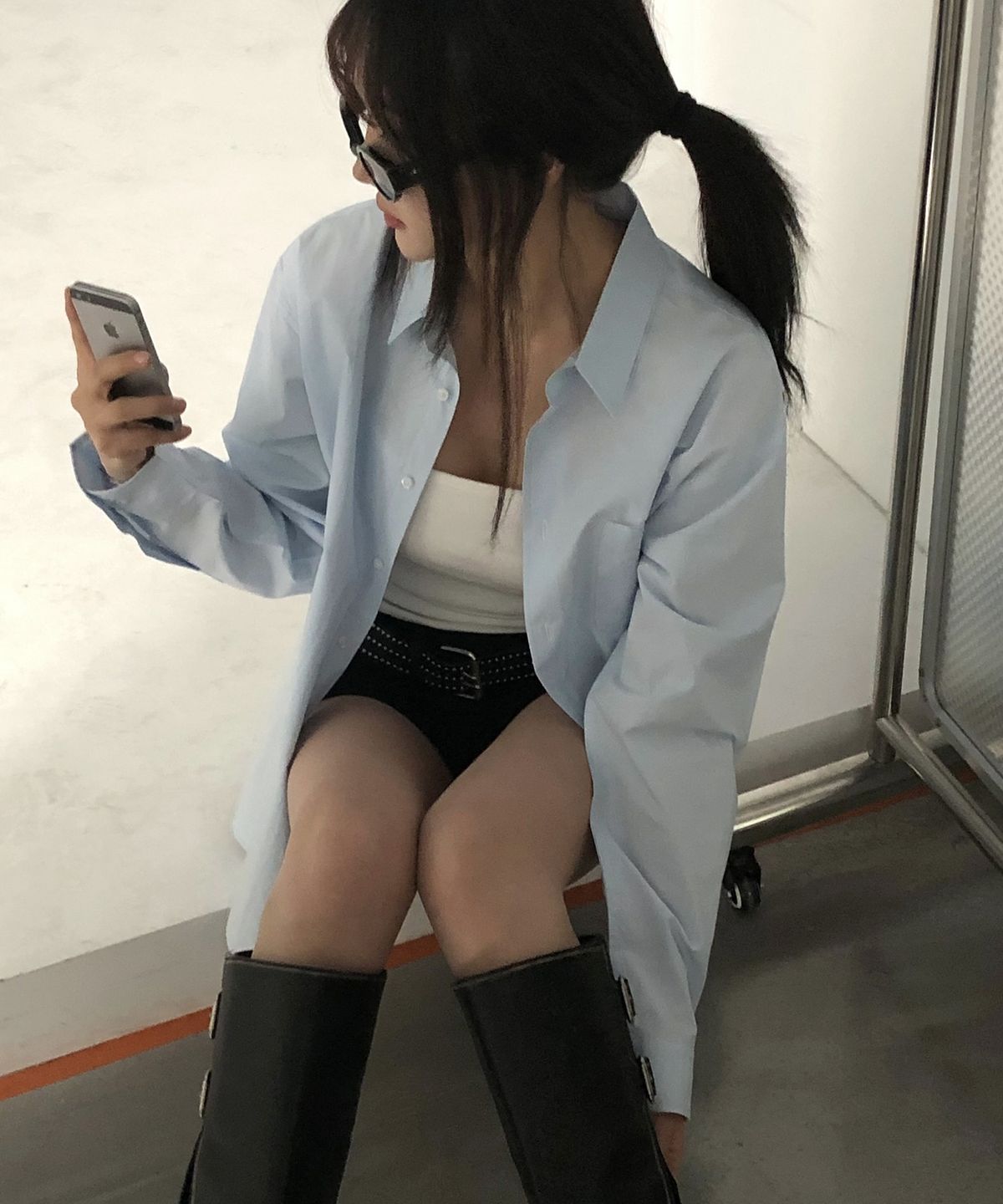 칙스(CHICKS) 베이직 포켓 긴팔 셔츠 스카이블루