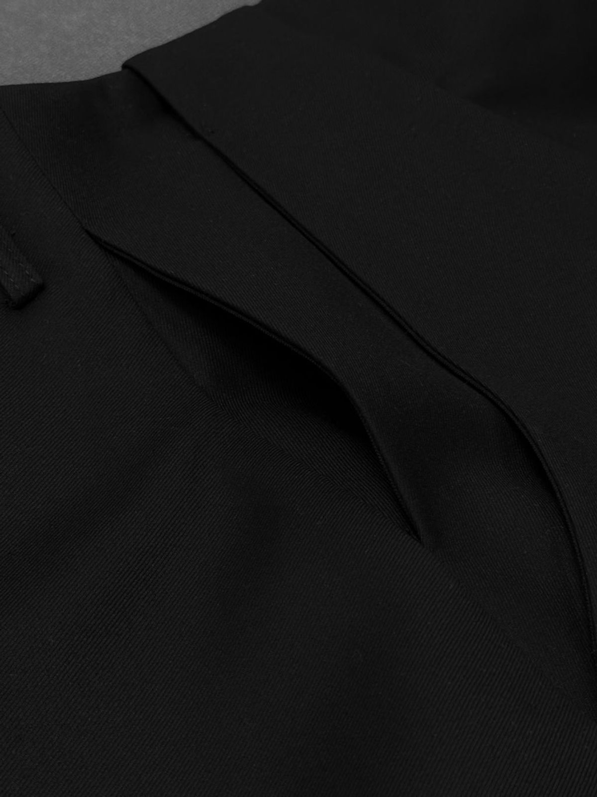 엘시 아일랜드(ELCY ISLAND) Grace Signature A-line Skirt (BLACK)