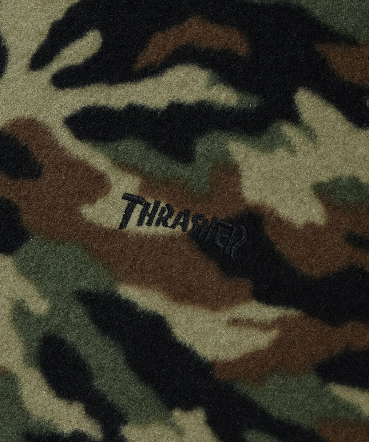트레셔(THRASHER) 매거진 플리스 하프집업 후디 카모