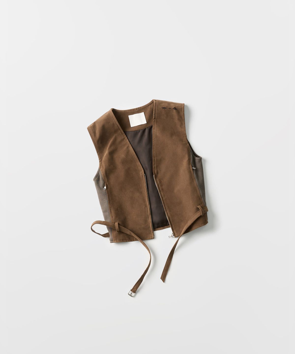 베르소(VERSO) Crafted Belted Zip Vest