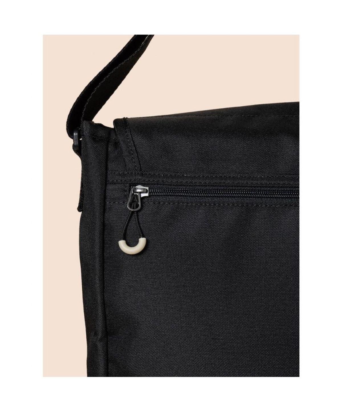 빈폴 키즈(BEANPOLE KIDS) 고학년  메신저백  블랙 (BI61D2U515)
