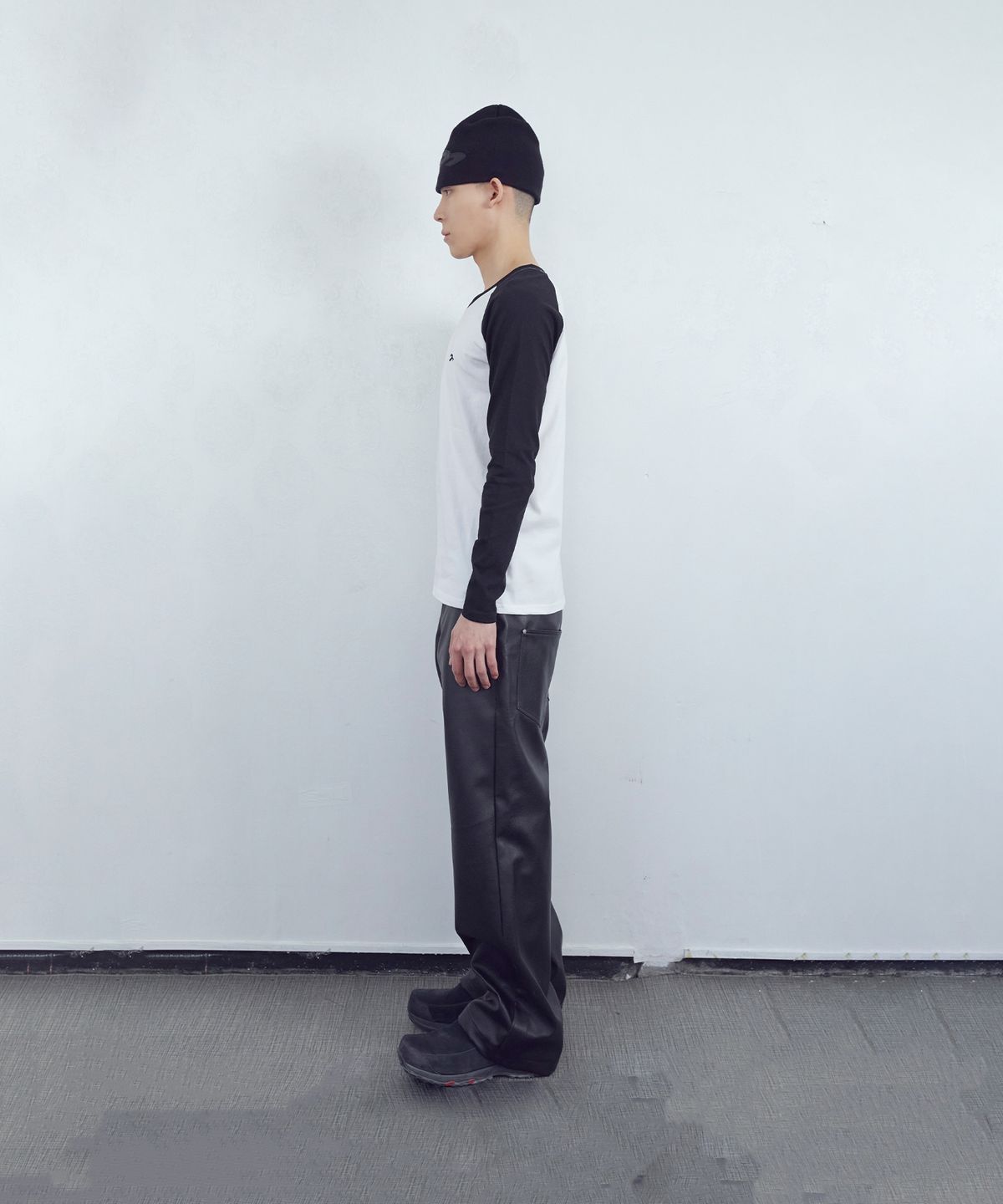 탄산마그네슘(TANSANMAGNESIUM) 설라노X탄산 나그랑 혼 롱슬리브 (화이트)