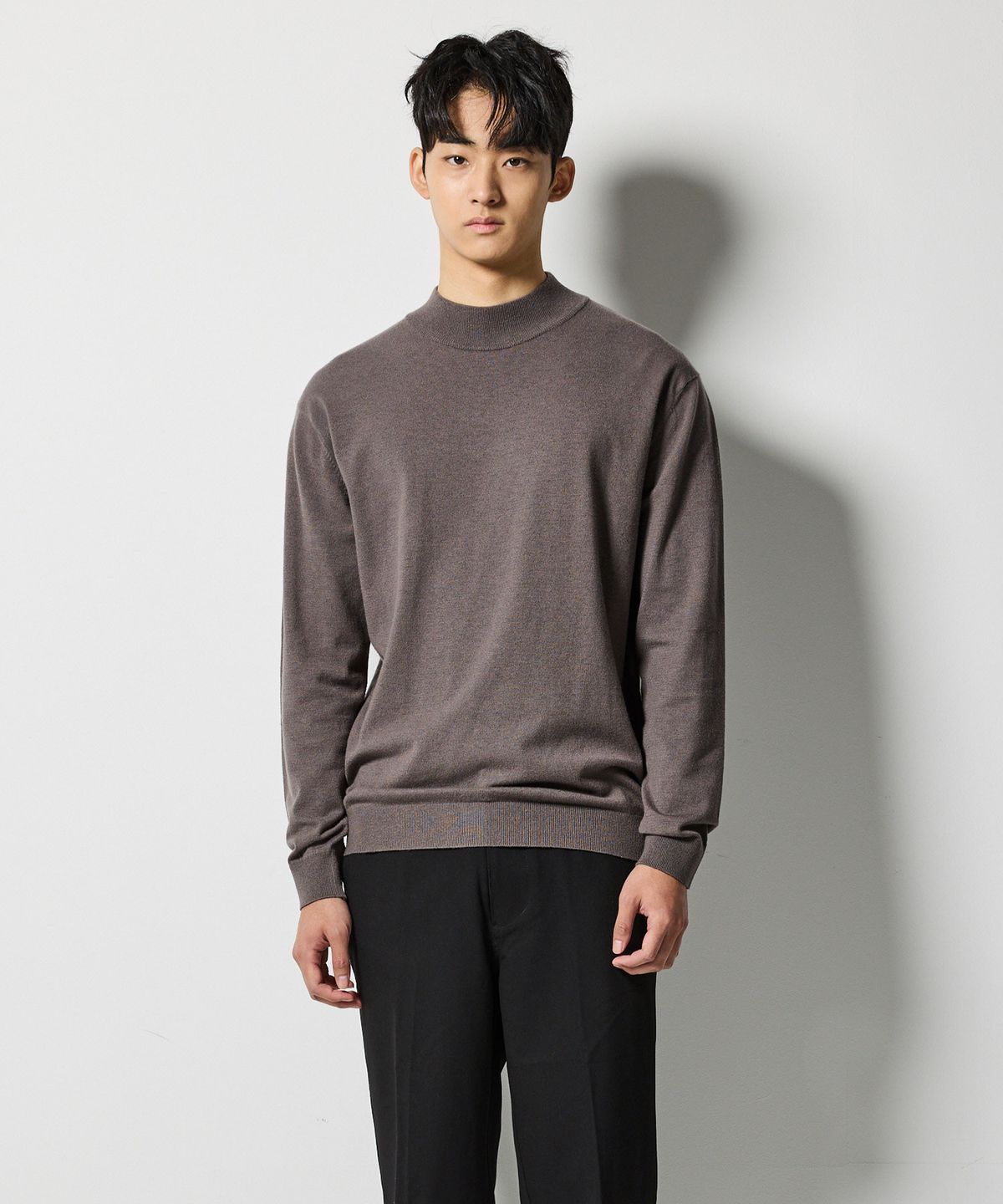 에스티코(STCO) CODIGALLERY 모크넥 니트 다크 브라운 (릴렉스핏)_CKTVC09NS2