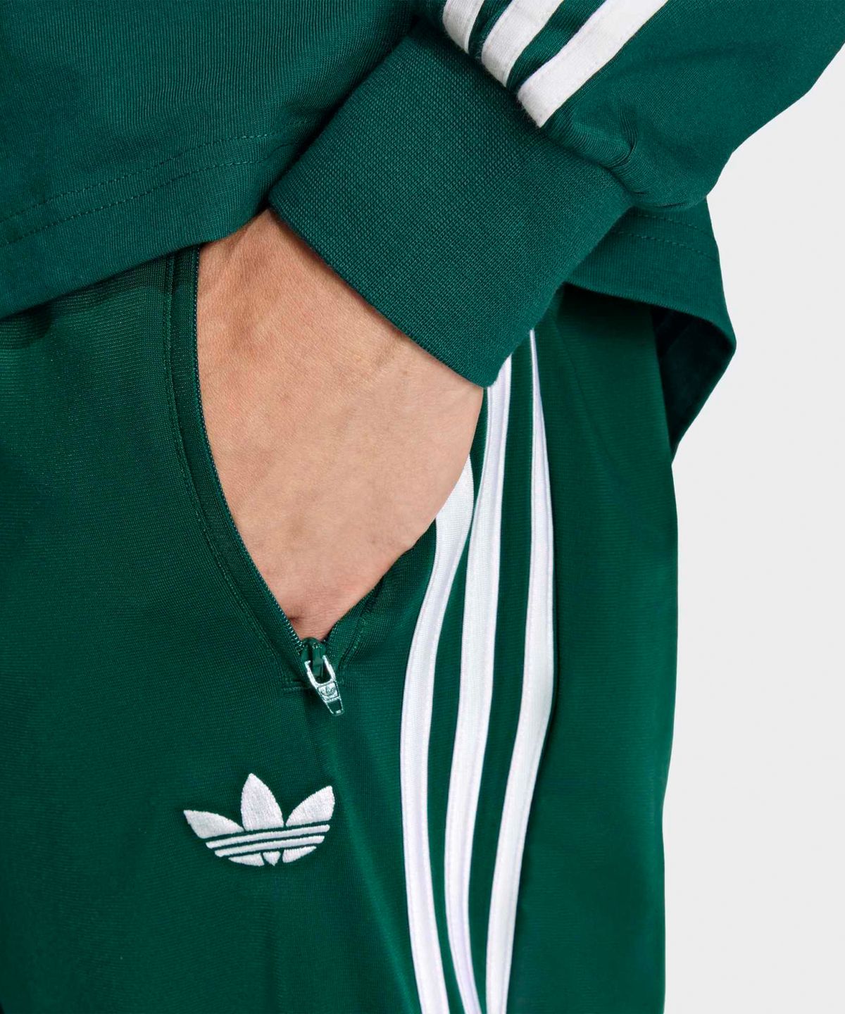 아디다스(ADIDAS) 파이어버드 트랙 팬츠 - 그린 / KD8317
