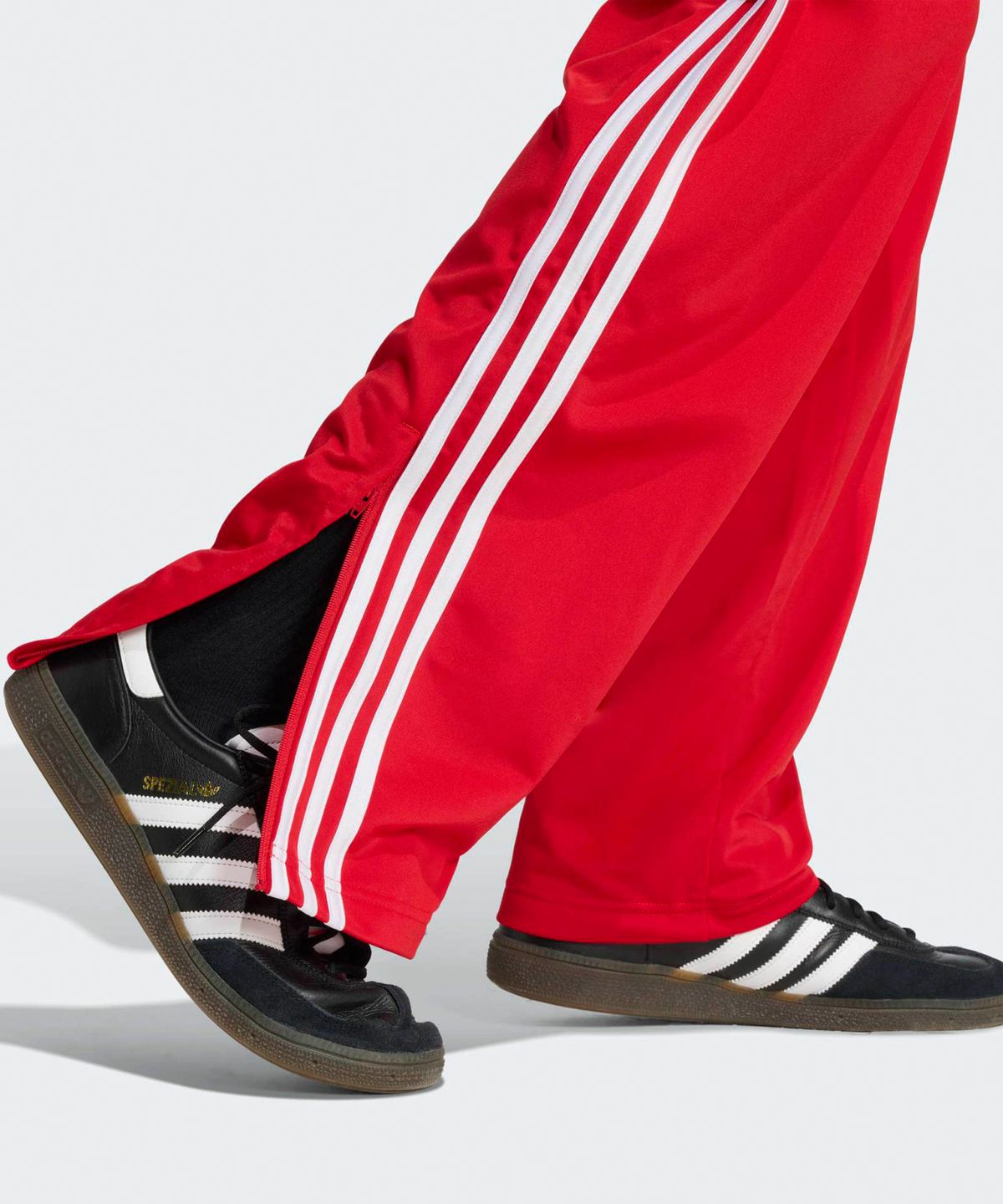 아디다스(ADIDAS) 파이어버드 트랙 팬츠 - 레드 / KD8319