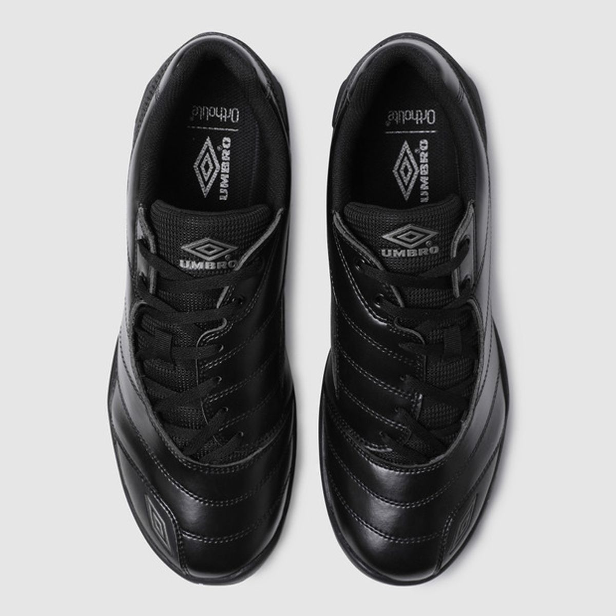 엄브로(UMBRO) CLEAT (클리트) 블랙 UR123CTP23