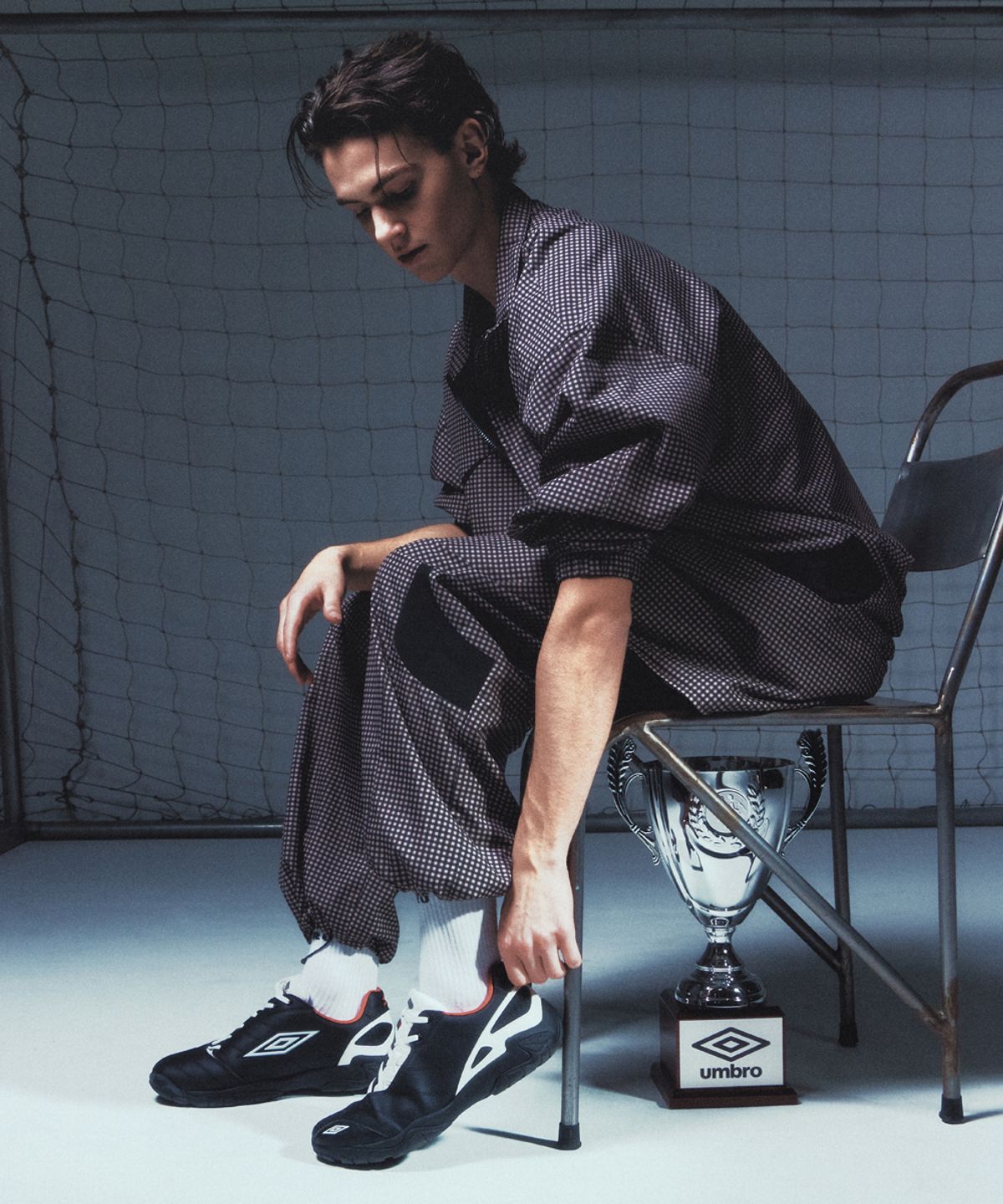엄브로(UMBRO) CLEAT (클리트) 블랙/레드 UR123CTP23