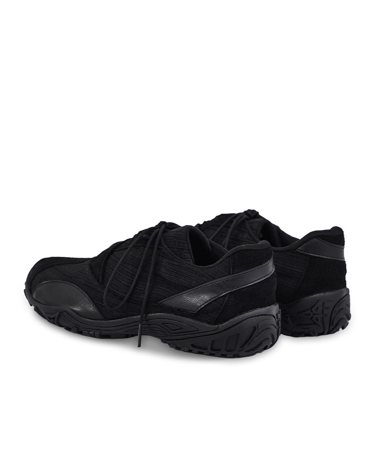 네거티브쓰리(NEGATIVE THREE) Asymmetry No.3 Sneakers_Black