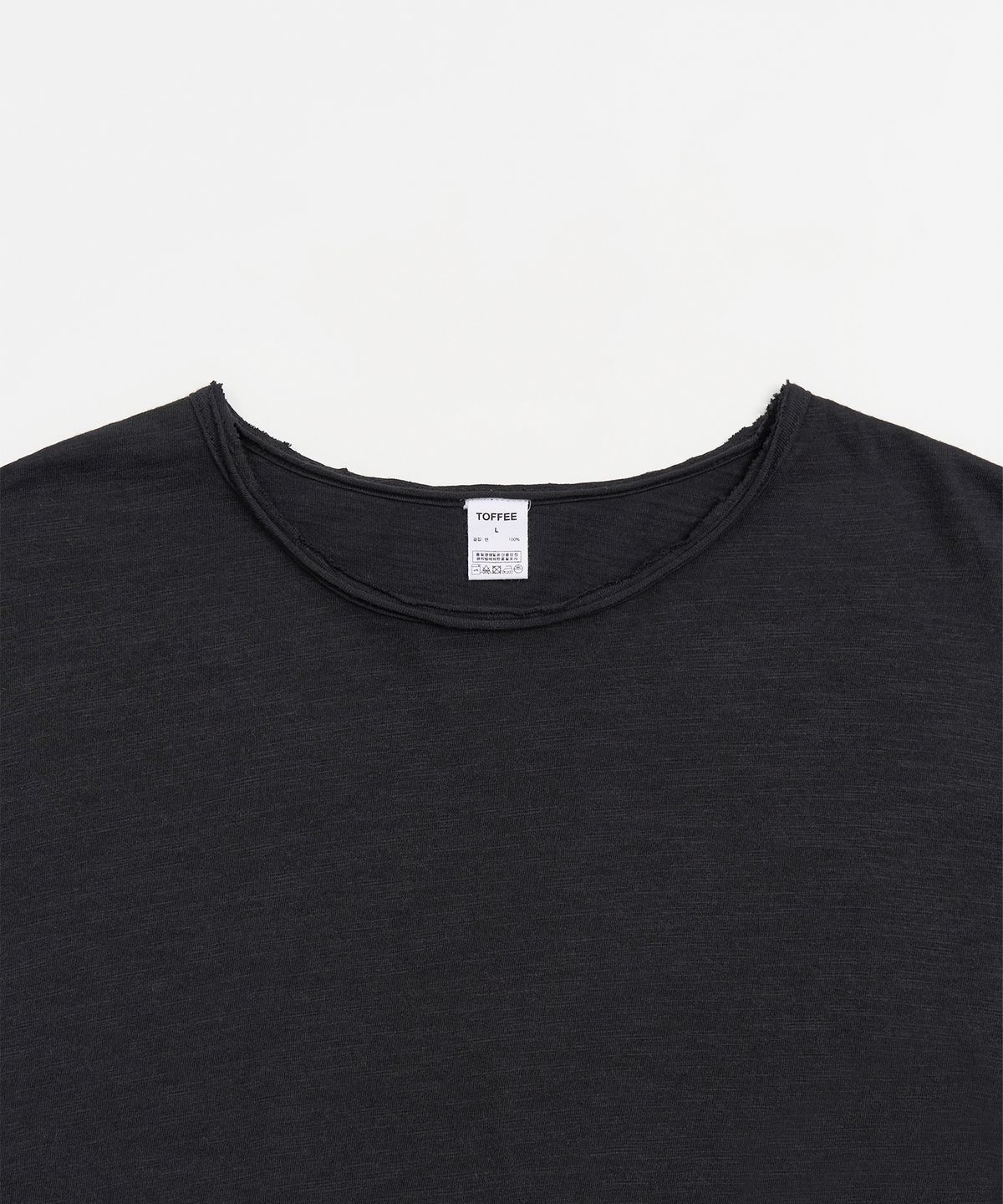 토피(TOFFEE) VTG 슬랍 라운드 넥 롱 슬리브 (BLACK)