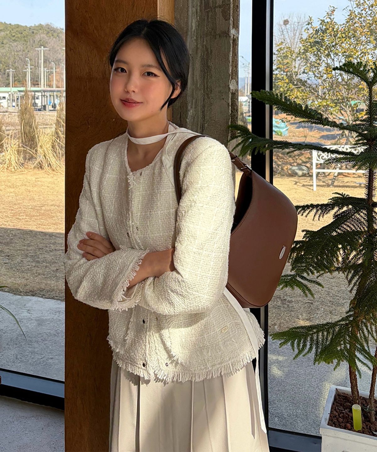 마리끌레르(MARIE CLAIRE) 포켓 포인트 트위드 자켓(MAGAJK05MIV)