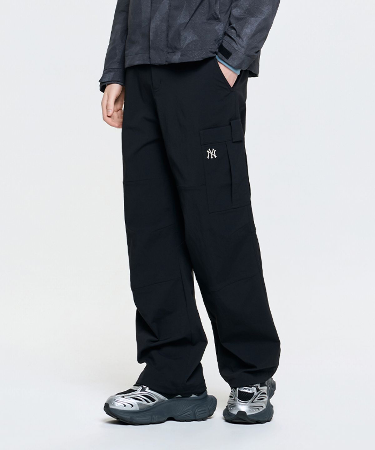 엠엘비(MLB) 코튼터치 절개 카고 와이드 팬츠 NY (Black)