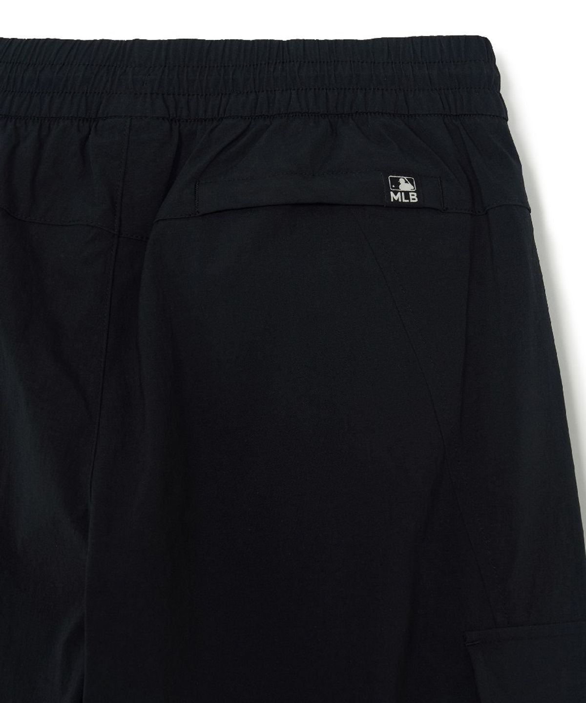 엠엘비(MLB) 고프코어 코튼터치 파라슈트 카고 와이드 팬츠 NY (Black)