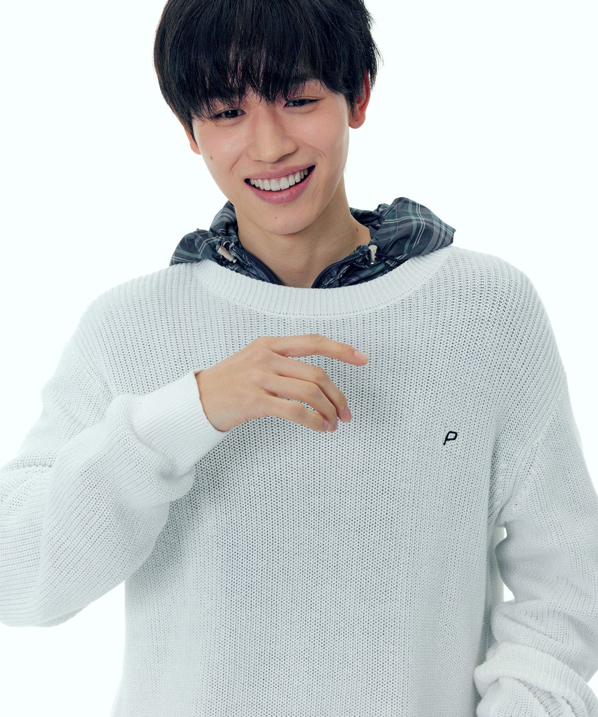 플랙(PLAC) 로고 라운드 니트