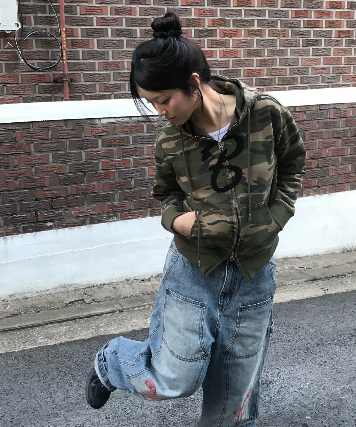 본엑스(BORNX) Washed Appliqué Hooded Zip-Up (Camo)