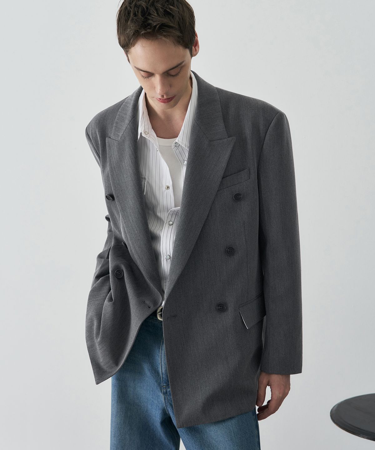 드로우핏(DRAW FIT) 헤링본 테일러드 더블 블레이저 [GREY]