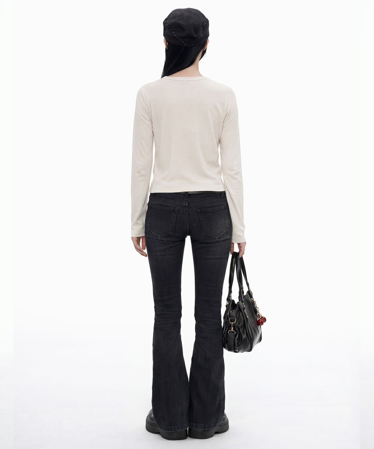 그레이버(GRAVER) [UNISEX]PERFECTLY H 헨리넥 롱슬리브 티셔츠_2color