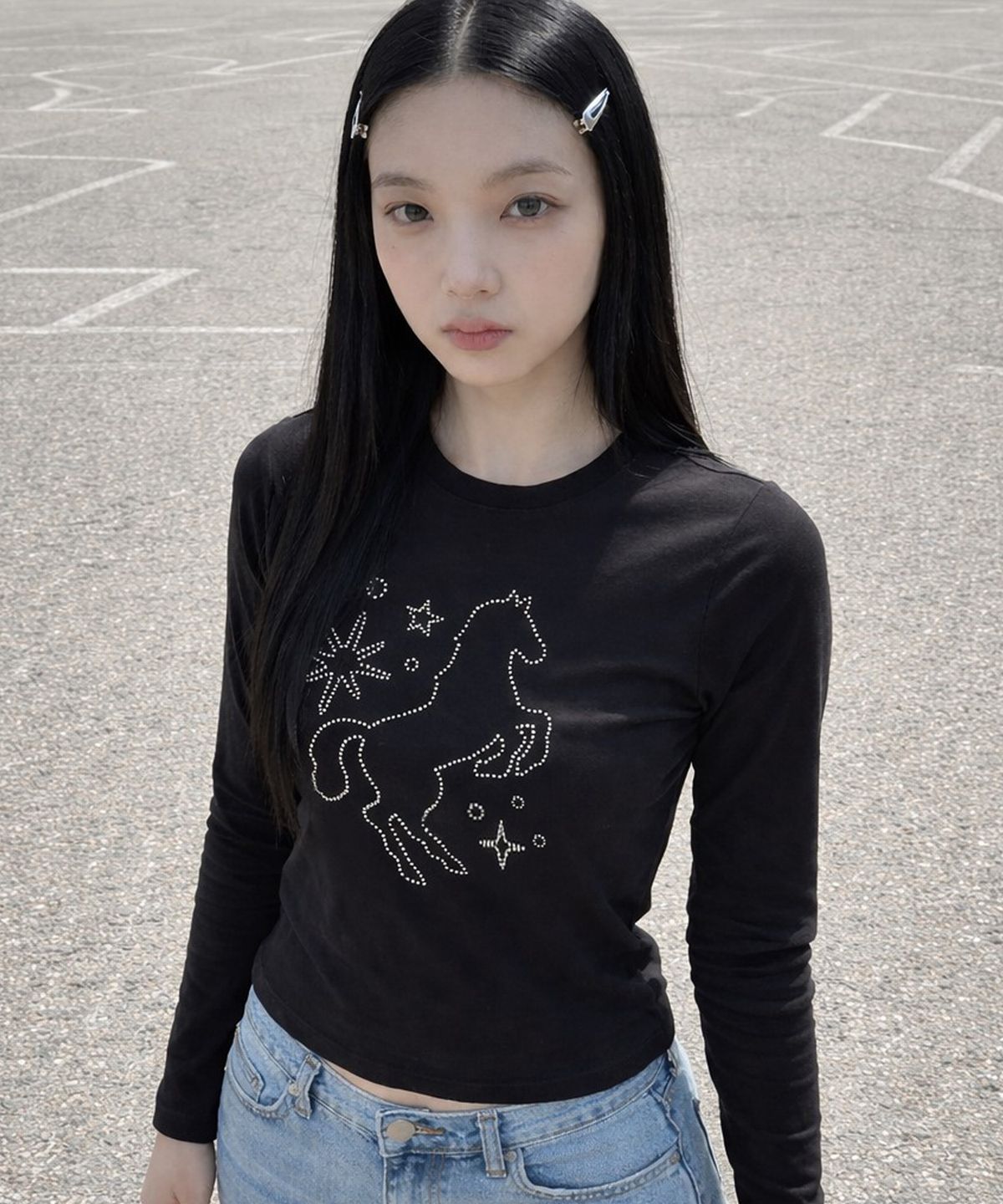 그레이버(GRAVER) [UNISEX]STUD DOTS PONY 롱슬리브 티셔츠_3color