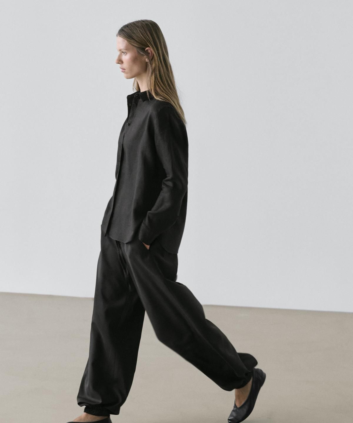 마시모두띠(MASSIMO DUTTI) 린넨 루즈핏 셔츠