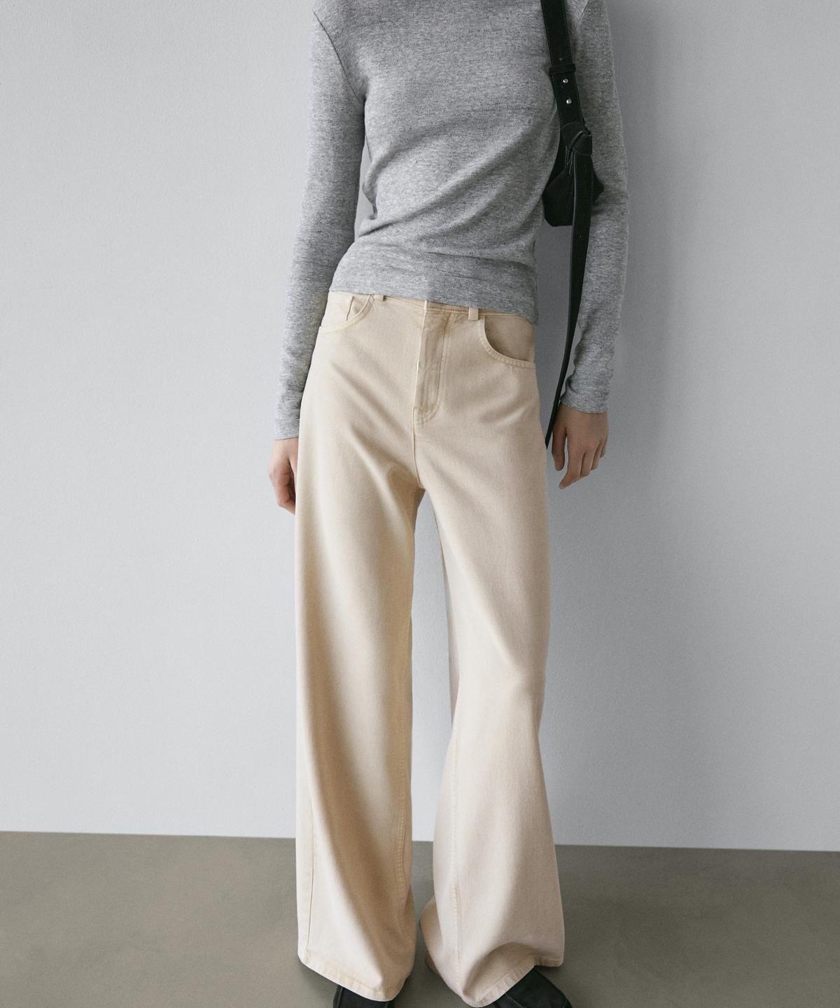 마시모두띠(MASSIMO DUTTI) 로우라이즈 와이드 레그 팬츠