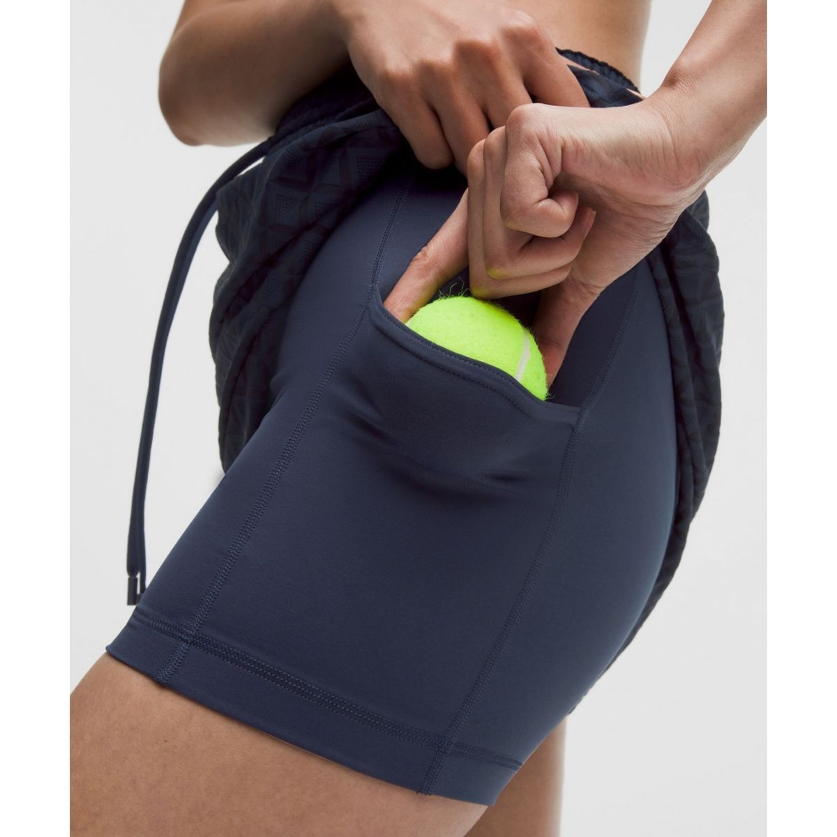 룰루레몬(LULULEMON) 텍스처드 메쉬 하이라이즈 테니스 스커트  CLBL CLBL