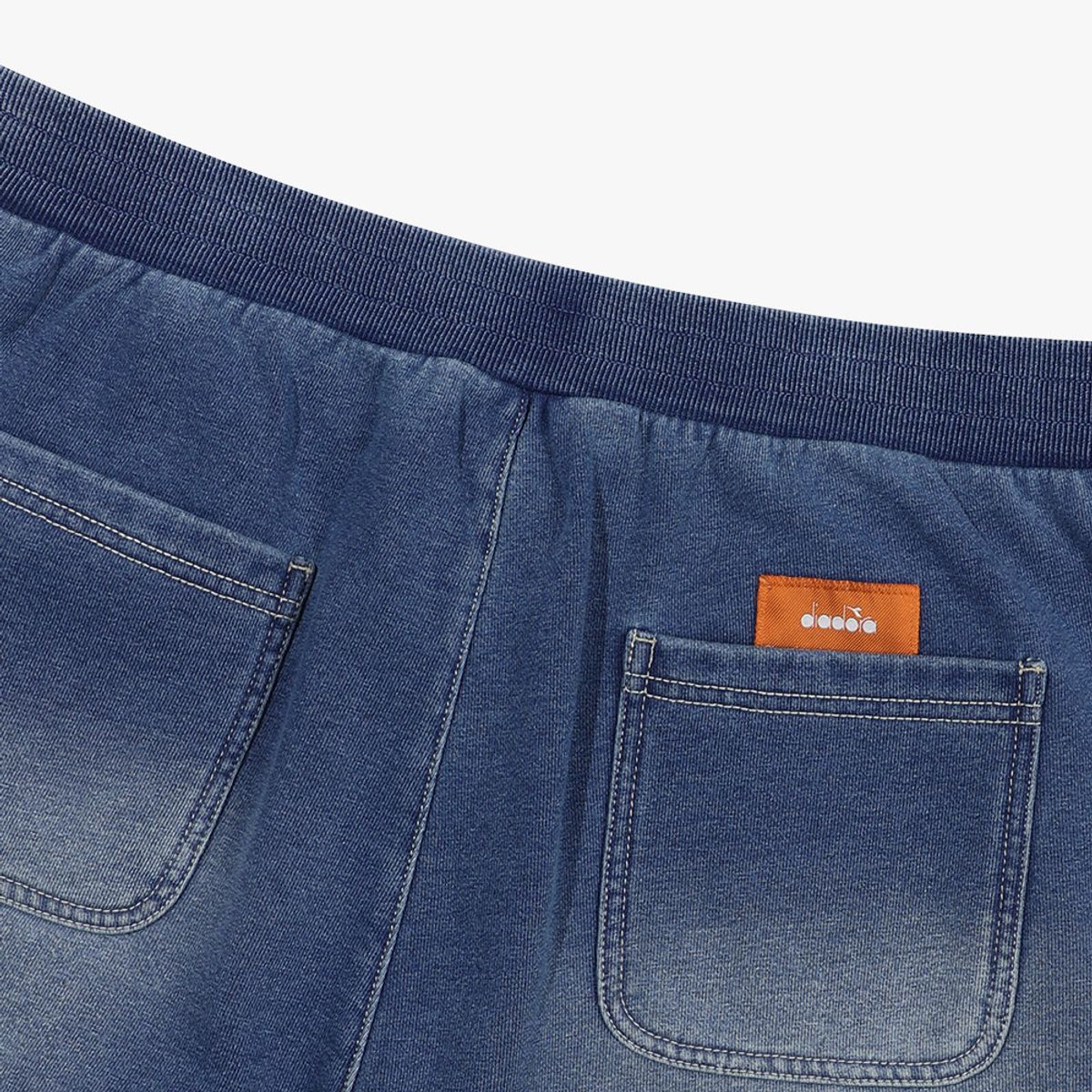 디아도라(diadora) 이큅 워싱 데님 5부 스웻 쇼츠 DENIM