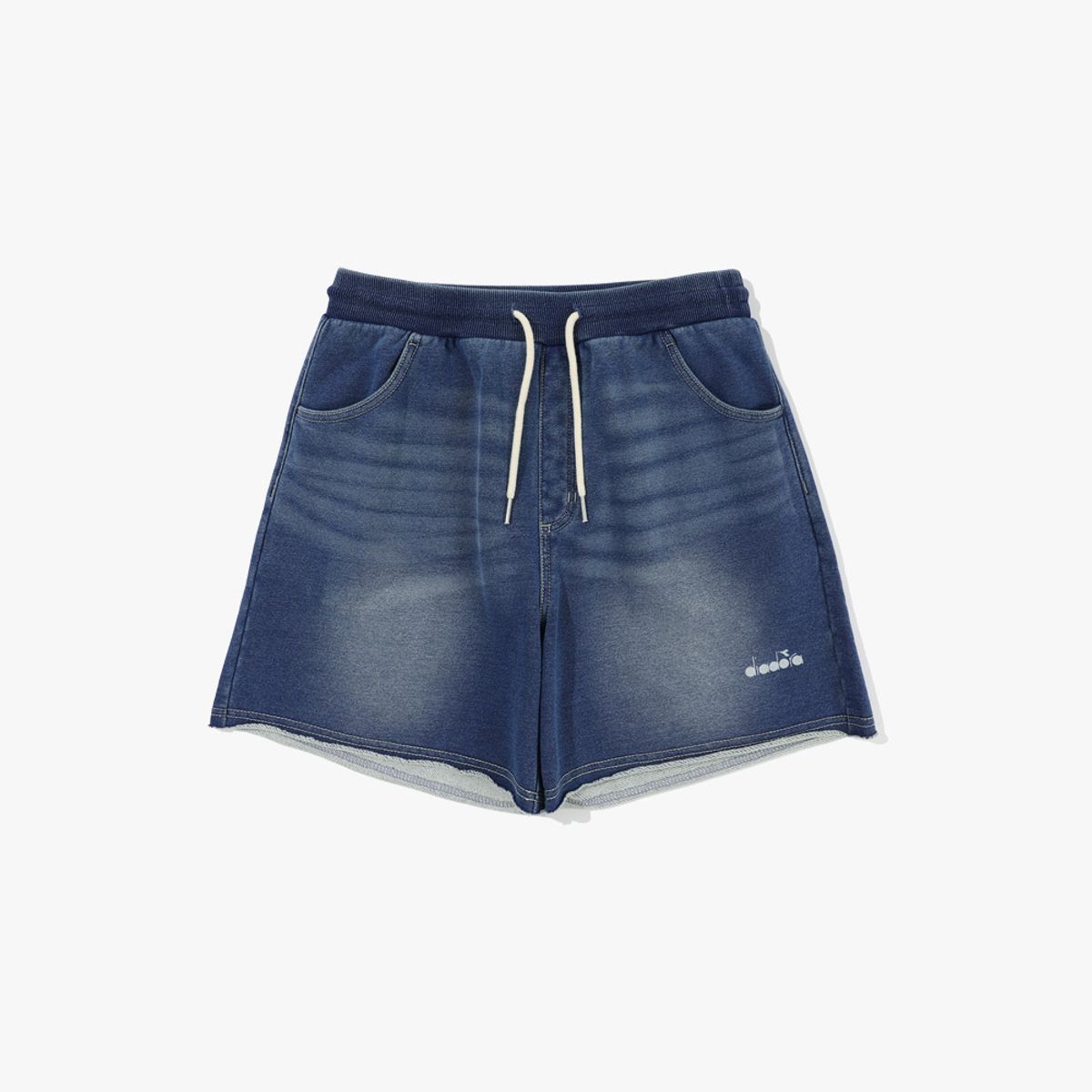 디아도라(diadora) 이큅 워싱 데님 3.5부 스웻 쇼츠 우먼 DENIM